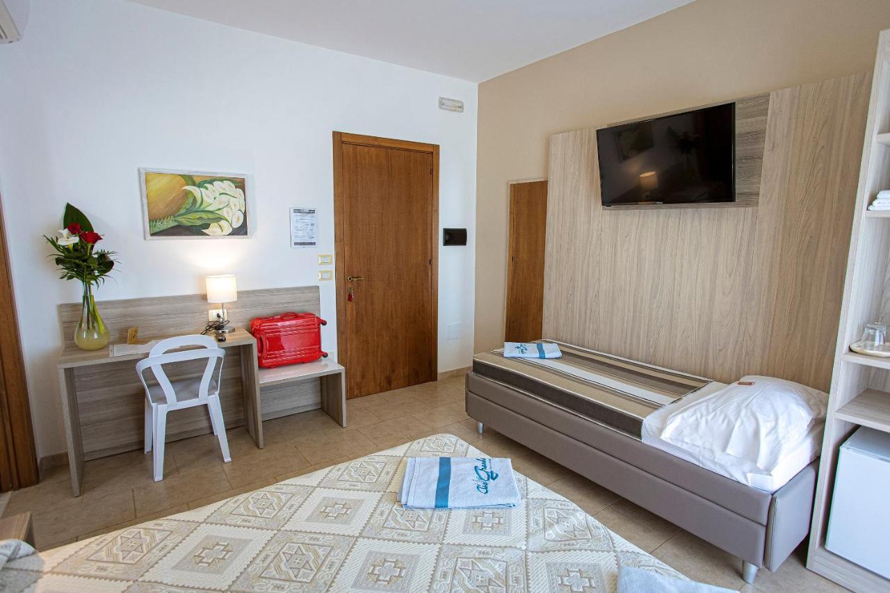 Aia Grande Bed and Breakfast Uggiano La Chiesa Εξωτερικό φωτογραφία