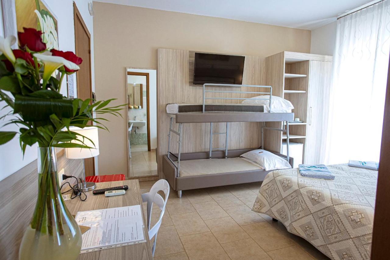 Aia Grande Bed and Breakfast Uggiano La Chiesa Εξωτερικό φωτογραφία