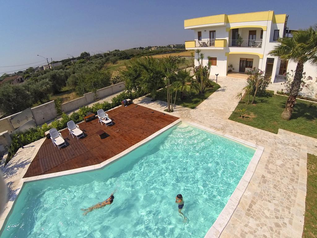 Aia Grande Bed and Breakfast Uggiano La Chiesa Εξωτερικό φωτογραφία