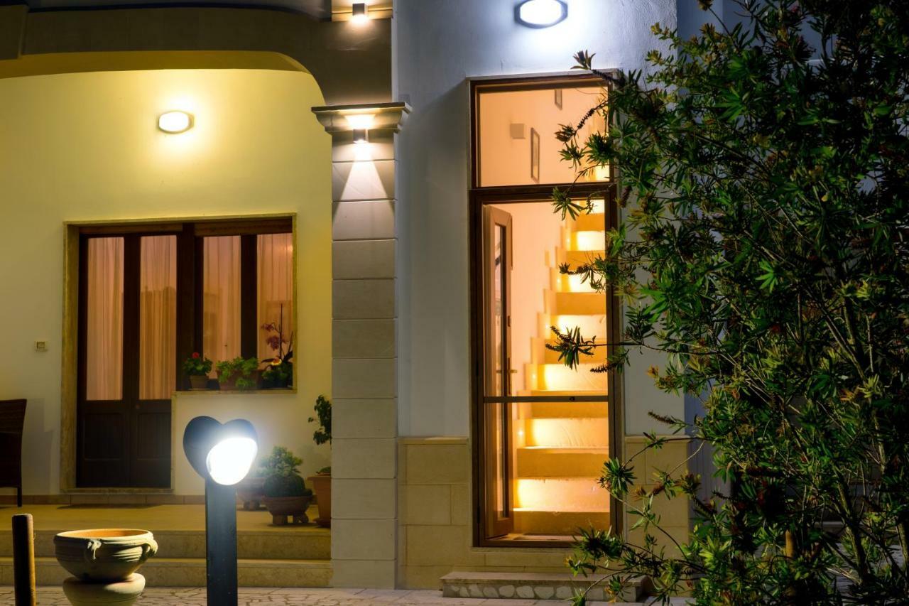 Aia Grande Bed and Breakfast Uggiano La Chiesa Εξωτερικό φωτογραφία